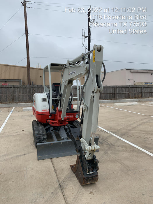 2021 TAKEUCHI TB235-2R