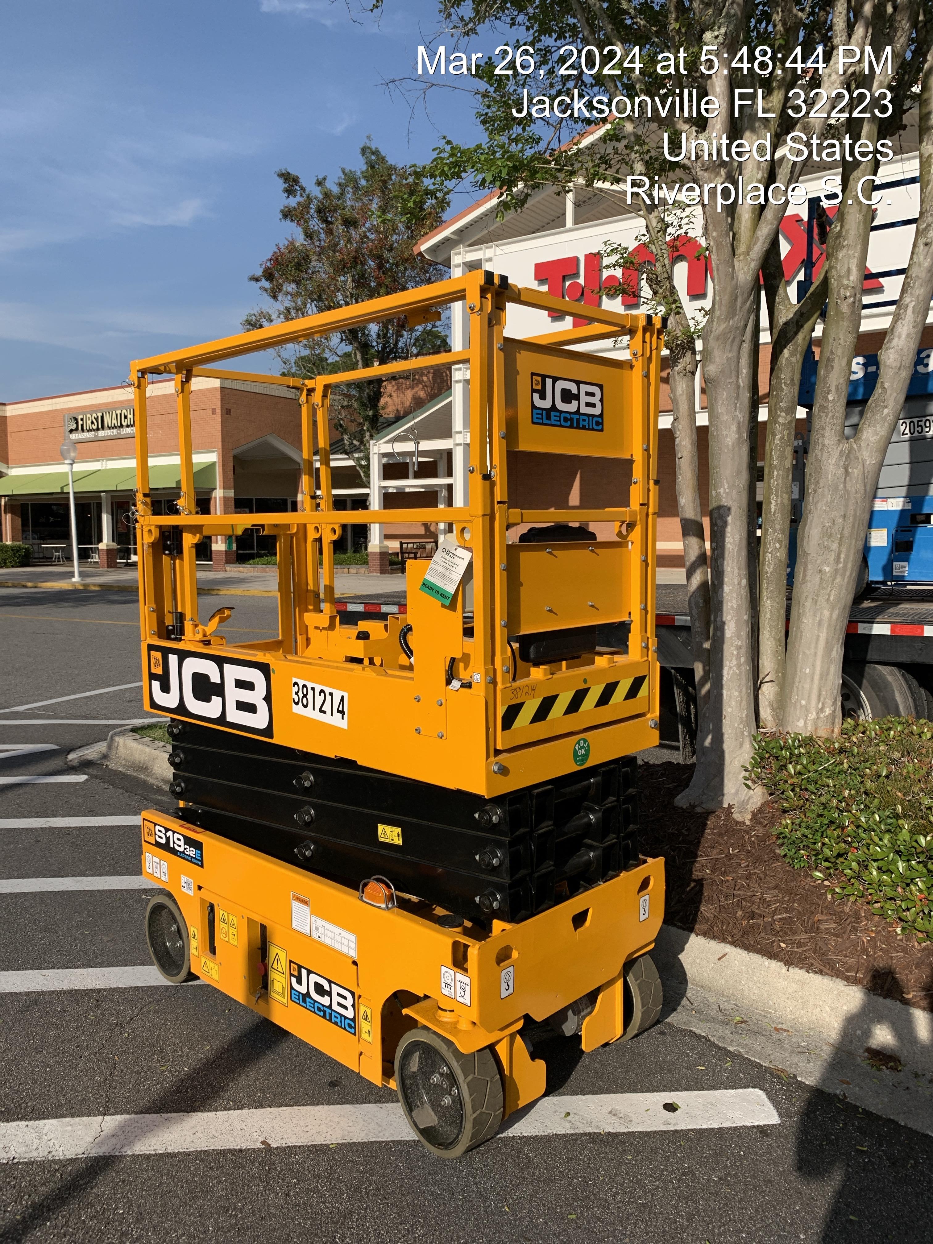 2024 JCB S1932E