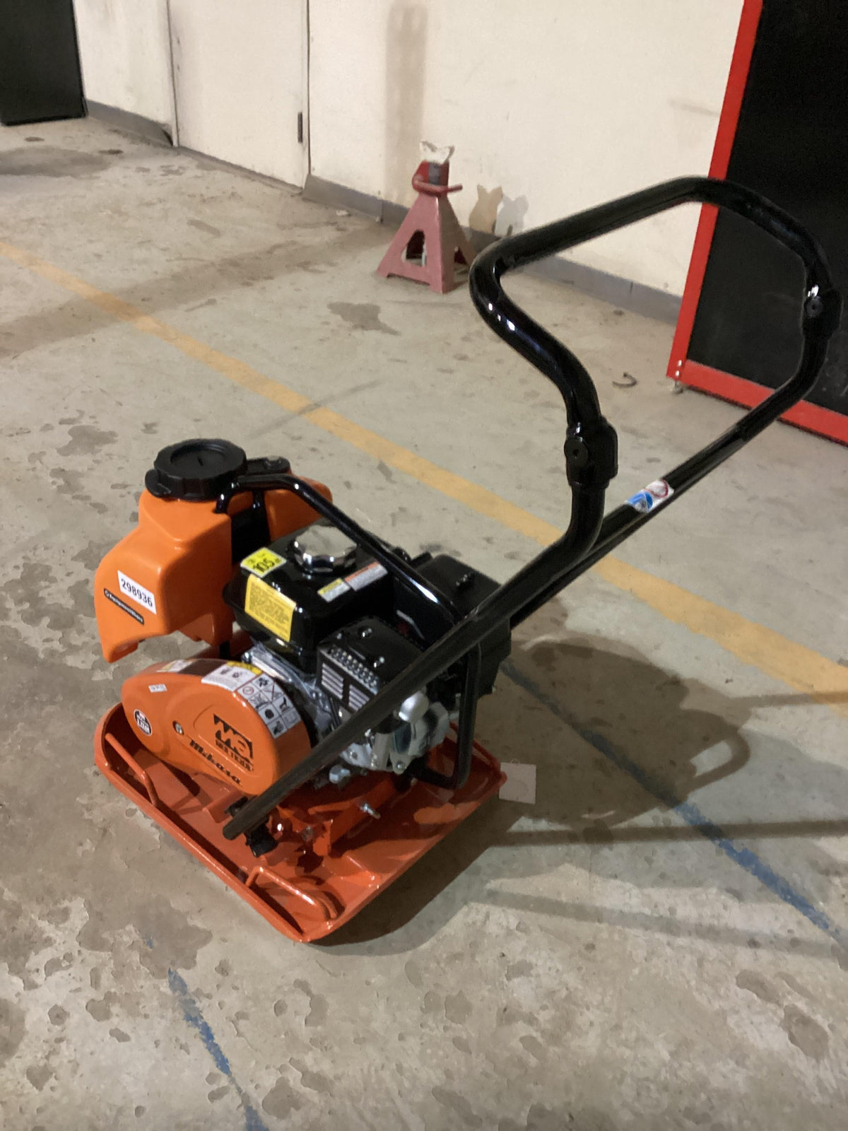 2023 Multiquip MVH158 Honda GX200, 17" Plate, Gas