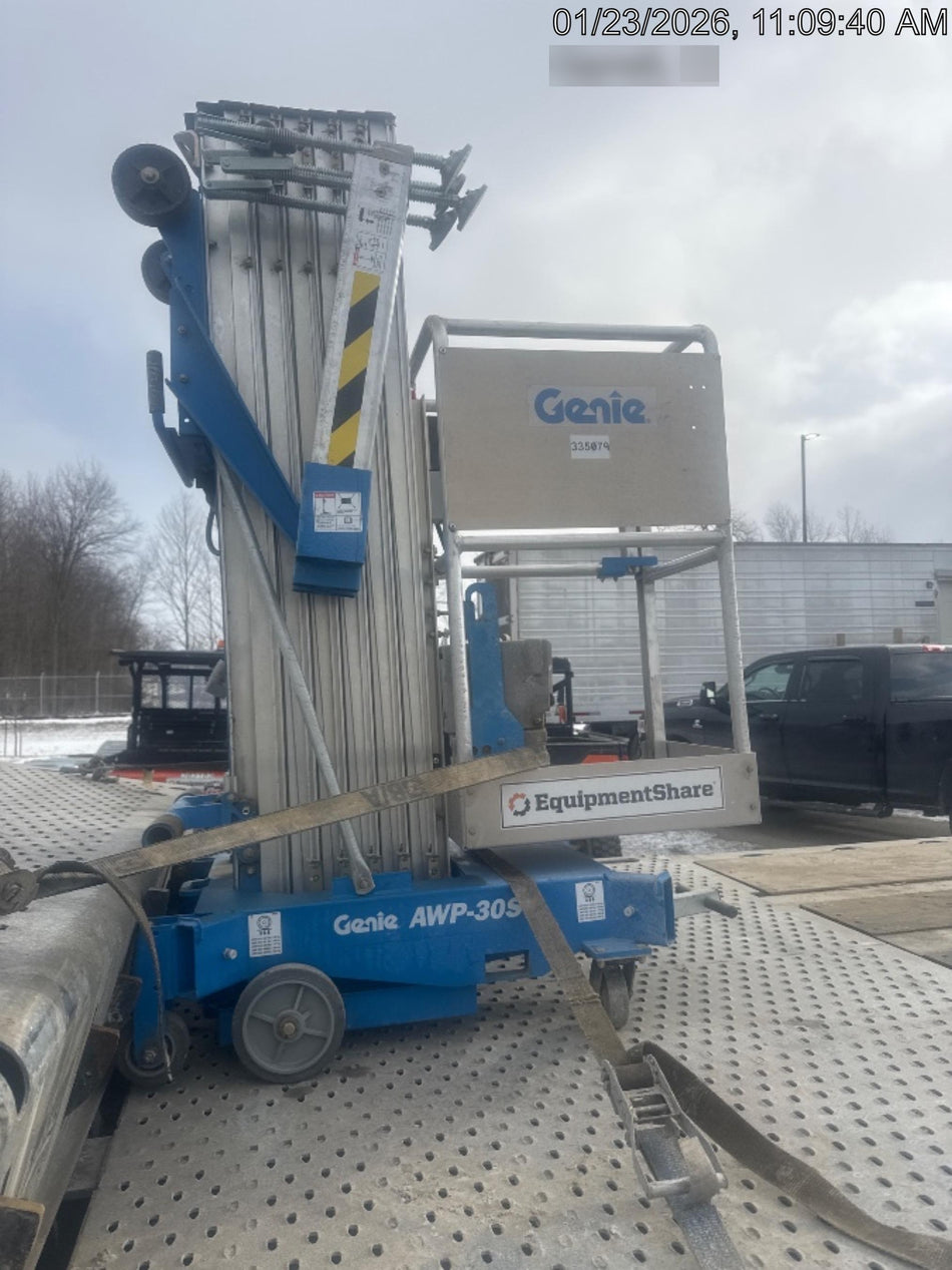 2023 GENIE AWP-30S DC