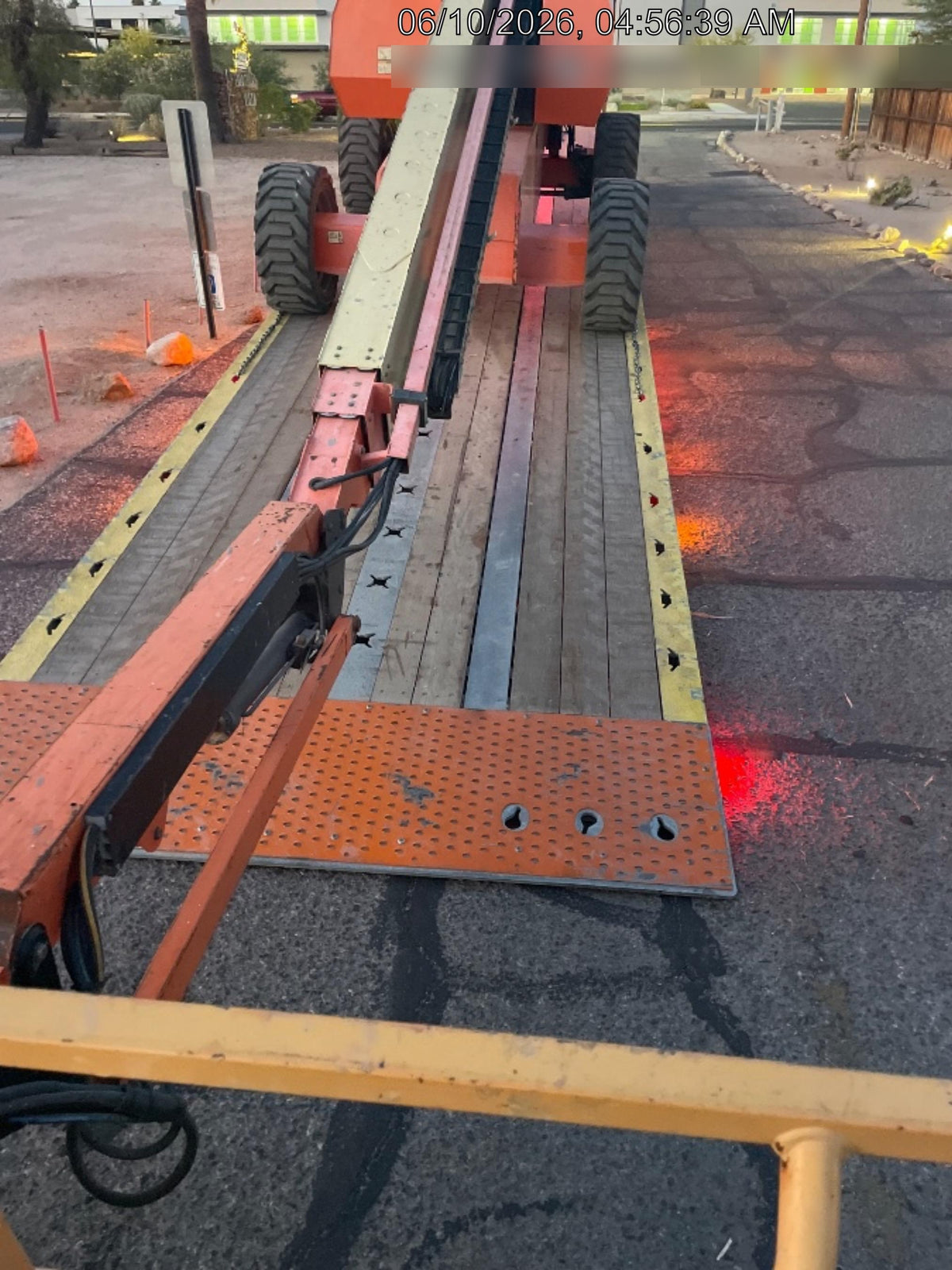 2011 JLG 660SJ