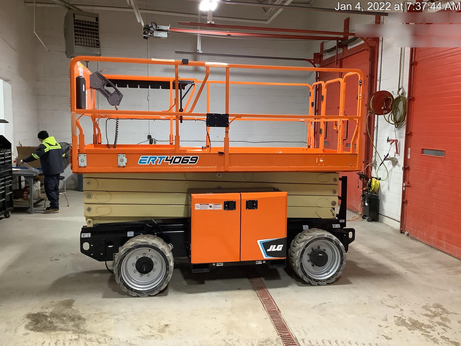 2021 JLG ERT4069
