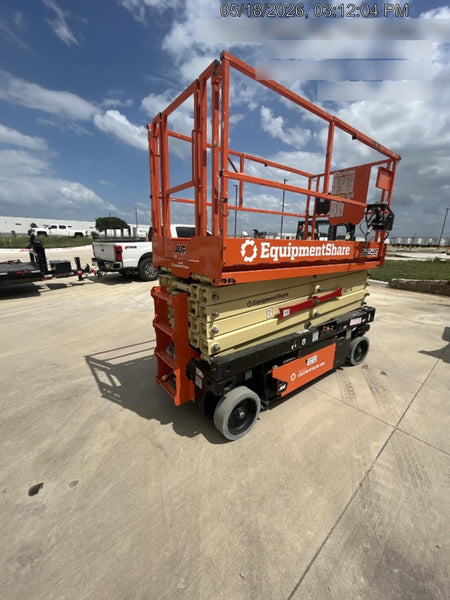 2023 JLG R4045