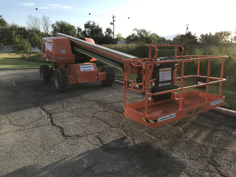 2020 JLG 600S