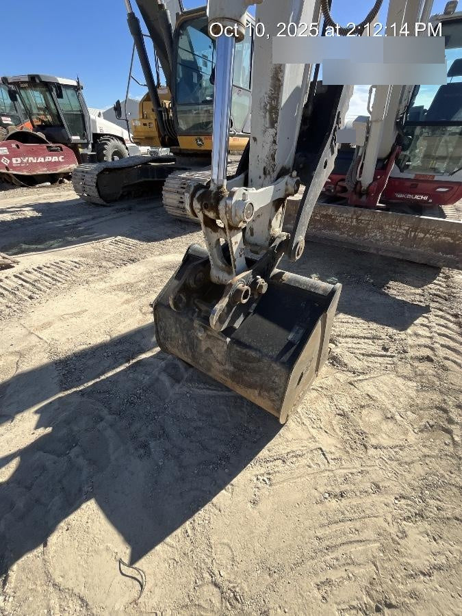 2025 TAKEUCHI 36" Bucket - Takeuchi