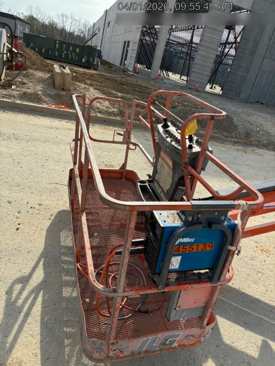 2021 JLG 660SJ