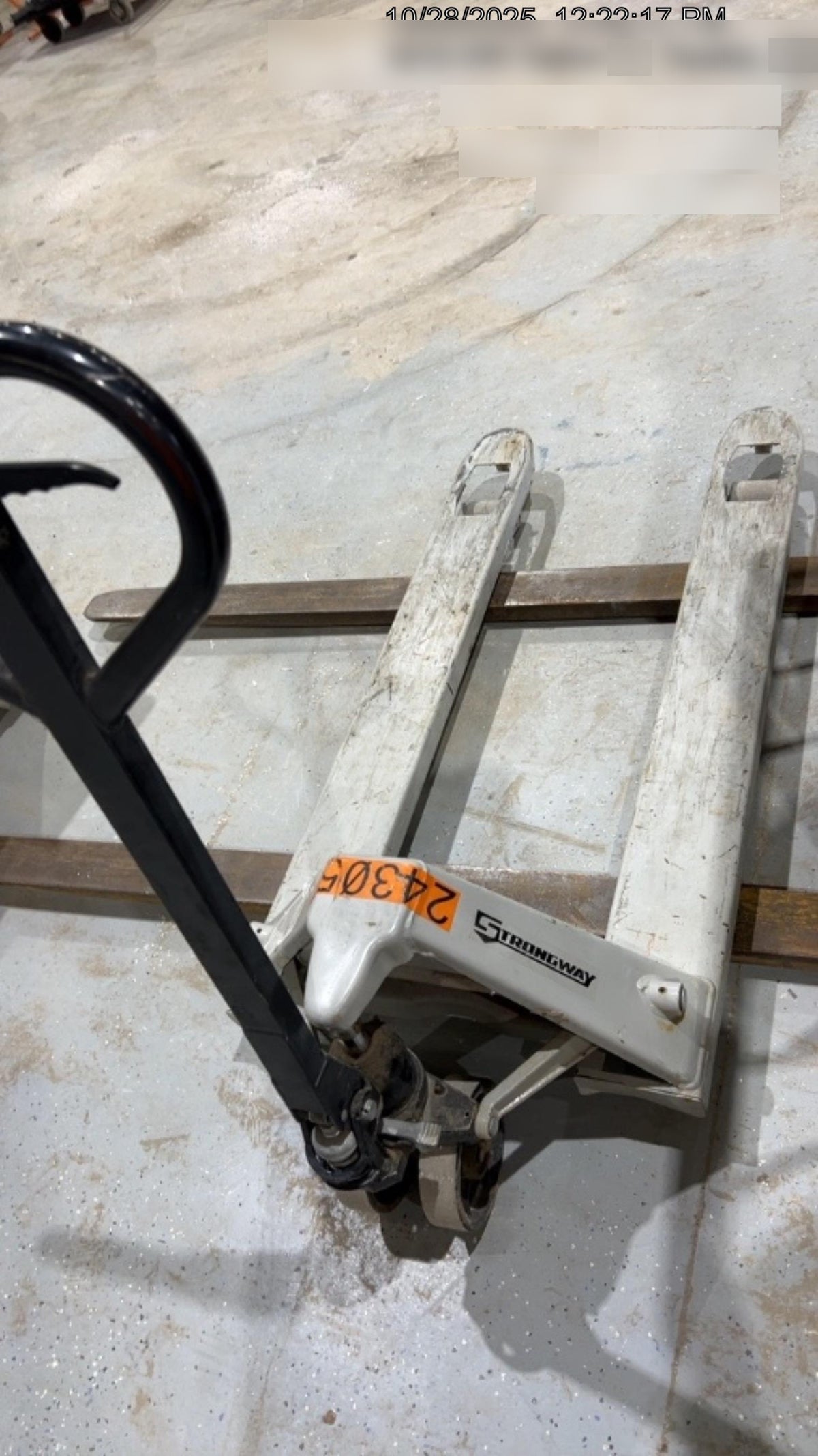 2022 STRONGWAY 4400 lb Pallet Jack