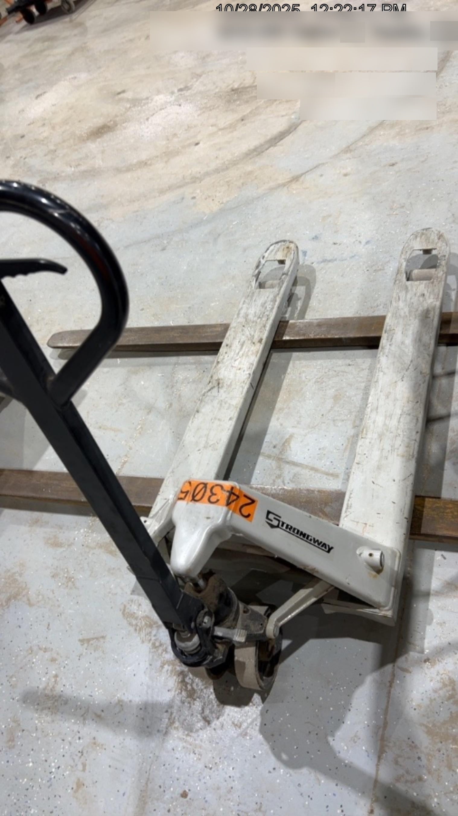 2022 STRONGWAY 4400 lb Pallet Jack