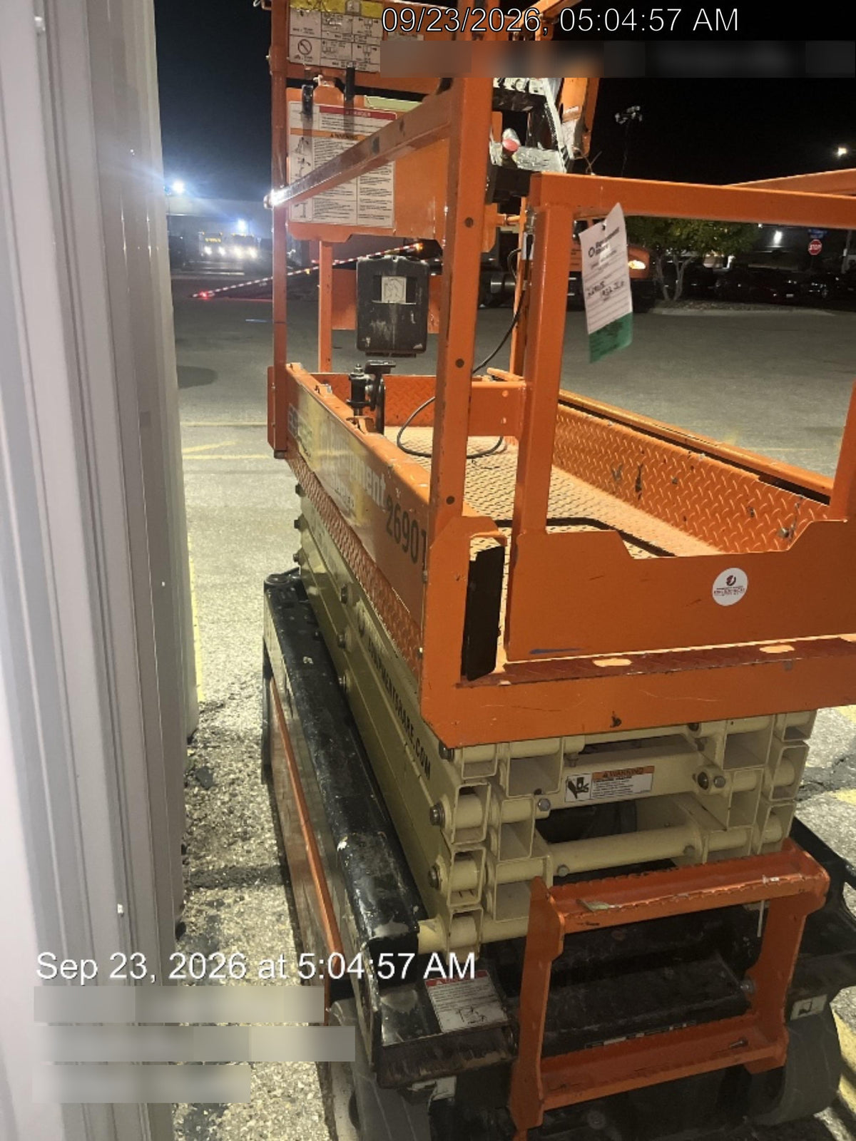 2022 JLG ES1932