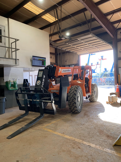 2020 Skytrak 12054 110Hp, Canopy, FF, Work Lights, Beacon, Aux Hydraulics, Back up Alarm, Lifting Eye, ES Decals