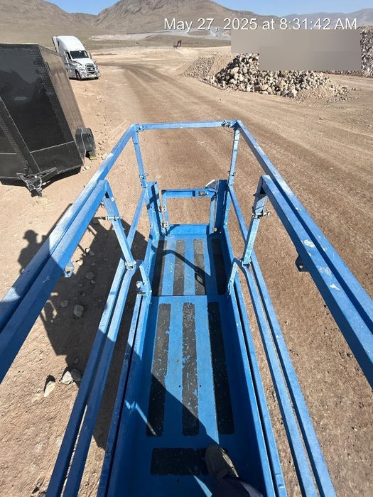 2020 Genie GS-3232 Standard, Folding half height swing gate, 800W Inverter