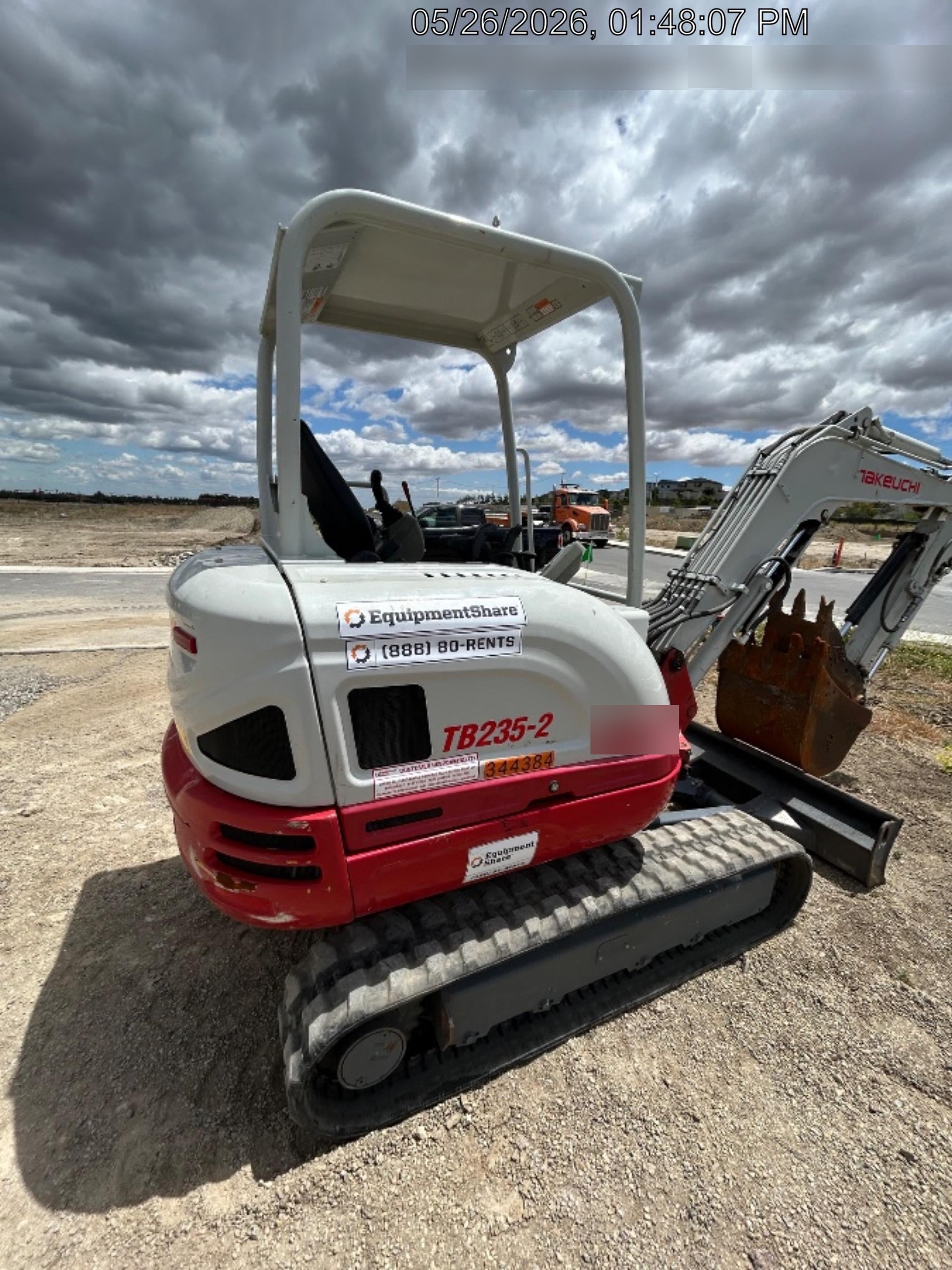 2023 TAKEUCHI TB235-2R