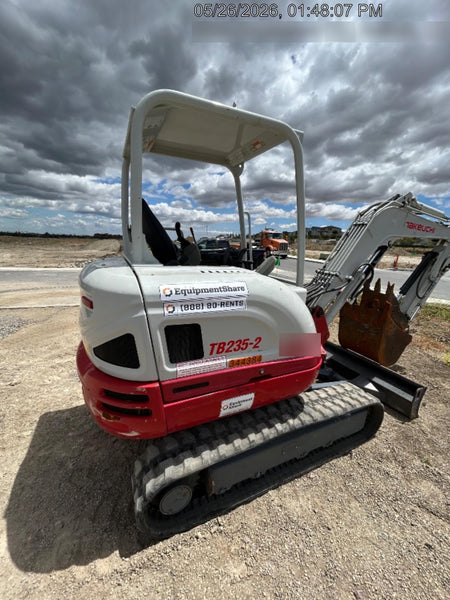 2023 TAKEUCHI TB235-2R