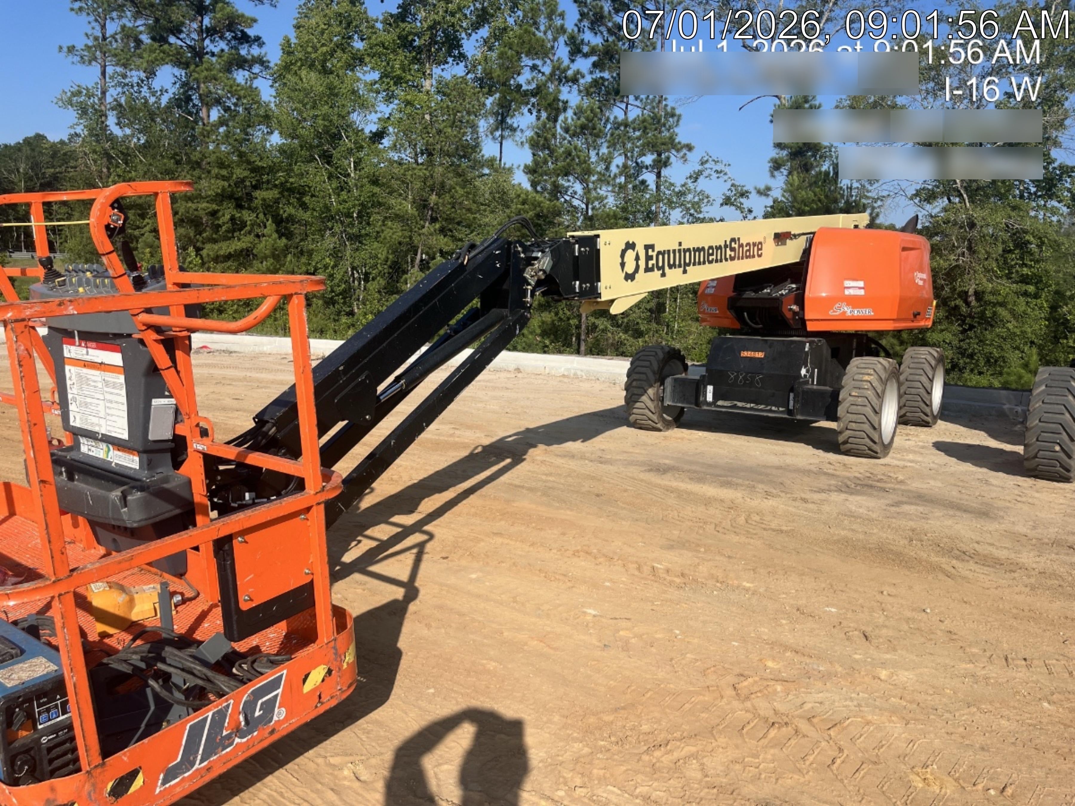 2025 JLG 660SJ