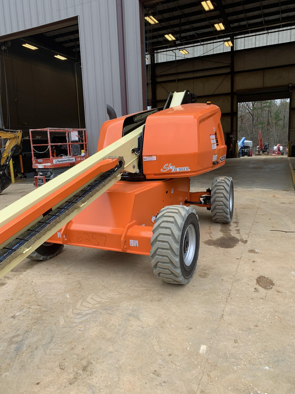 2021 JLG 400S