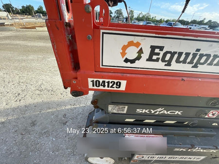 2020 Skyjack SJIII-3219 Solid NM Tires, Half height spring hinged entry gate, Dual Beacons, 800W Inverter