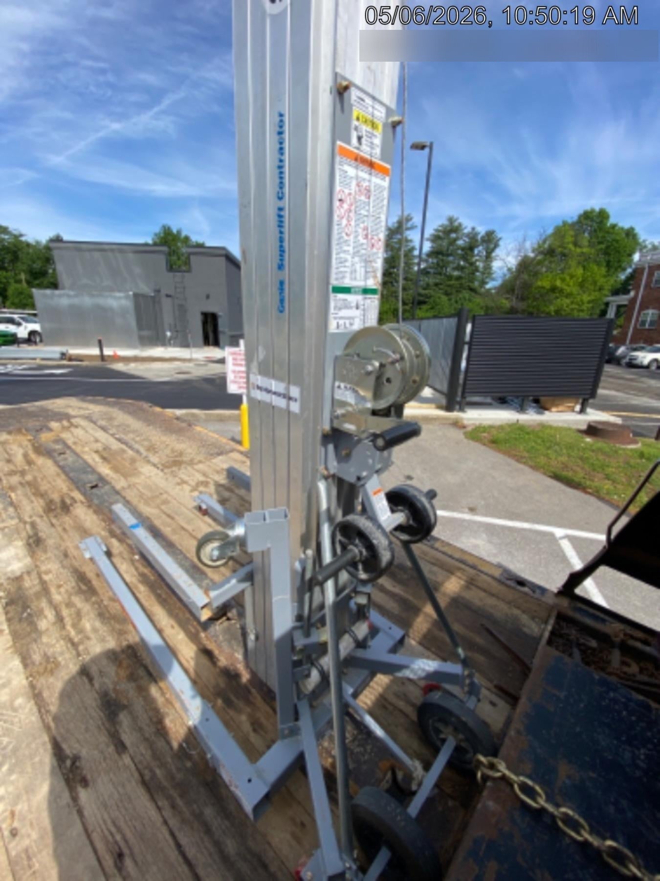 2023 GENIE SLC-24