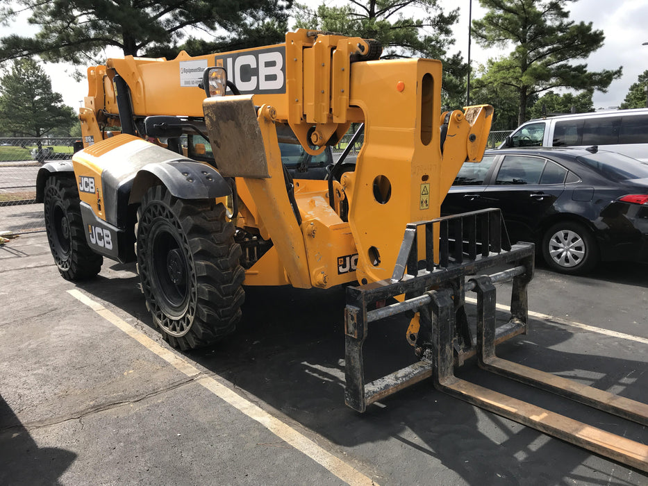 2019 JCB 512-56 Enclosed Cab, 74 HP, Solid Tires, Worklights, Beacon, Aux Hydraulics, Lifting Eye 60" Carriage/60" Forks