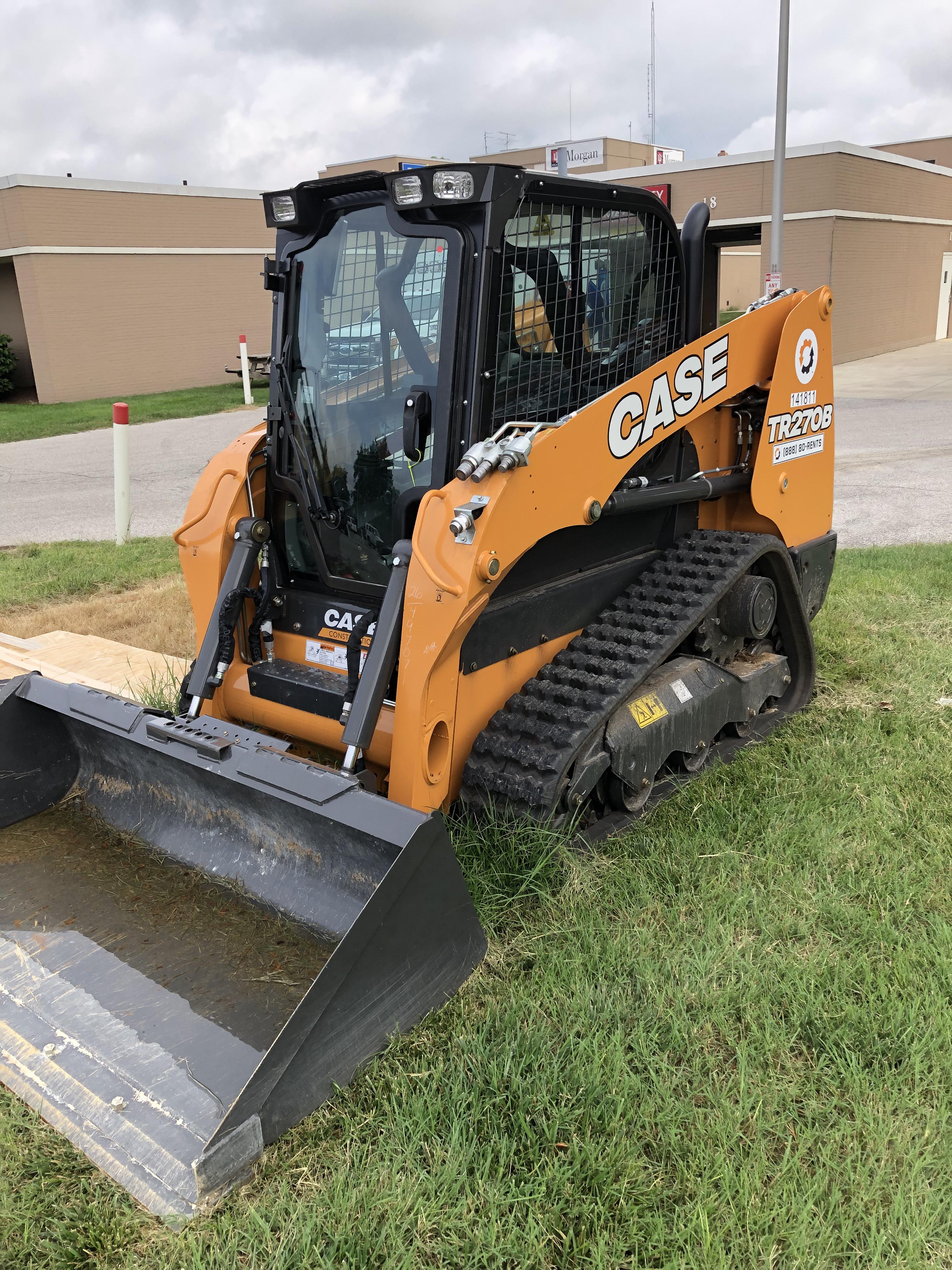 2021 CASE TR270B