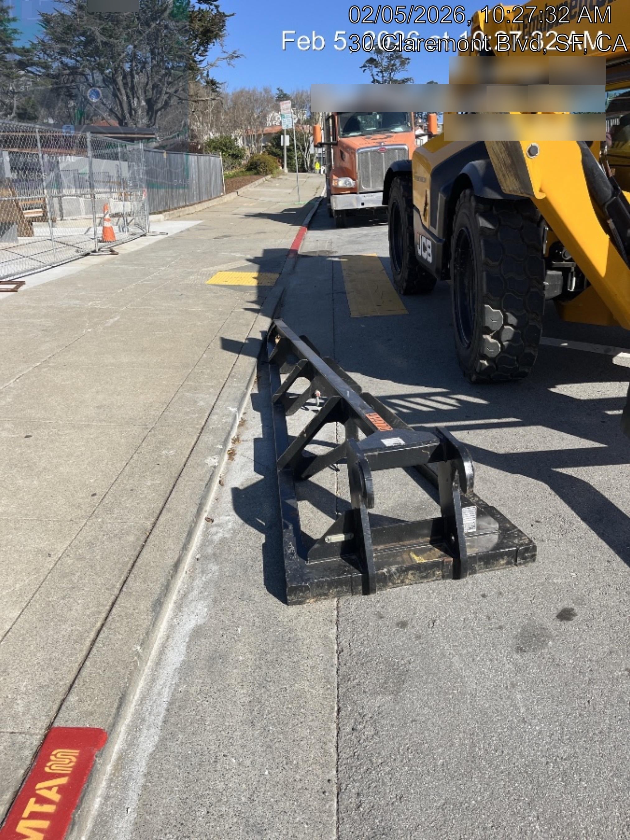 2024 JLG 1001275853