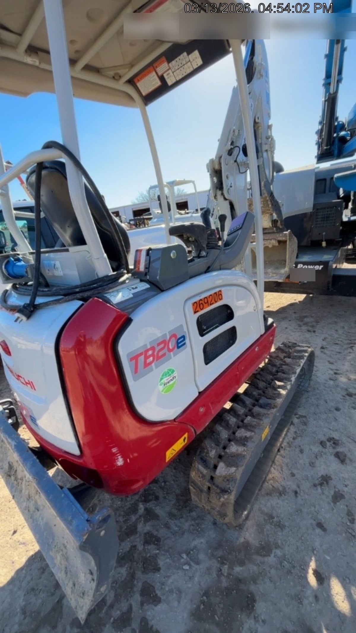 2022 TAKEUCHI TB20e