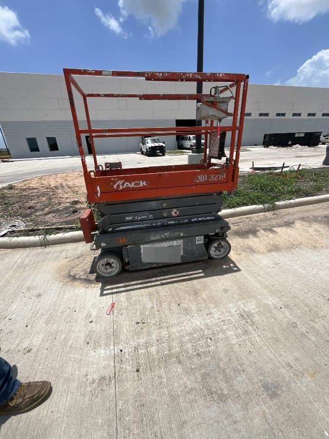 2017 Skyjack SJIII-3219 Skyjack SJ3219, Trojan Battery Set, Extended Warranty 5yr/5k hr