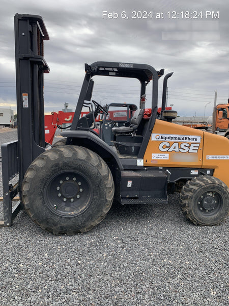 2023 CASE 588H