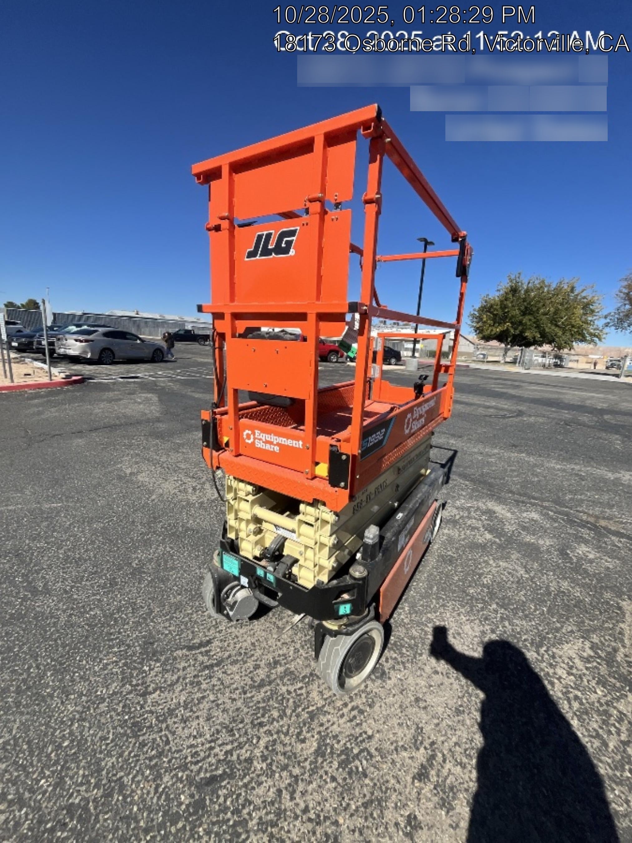 2025 JLG ES1932