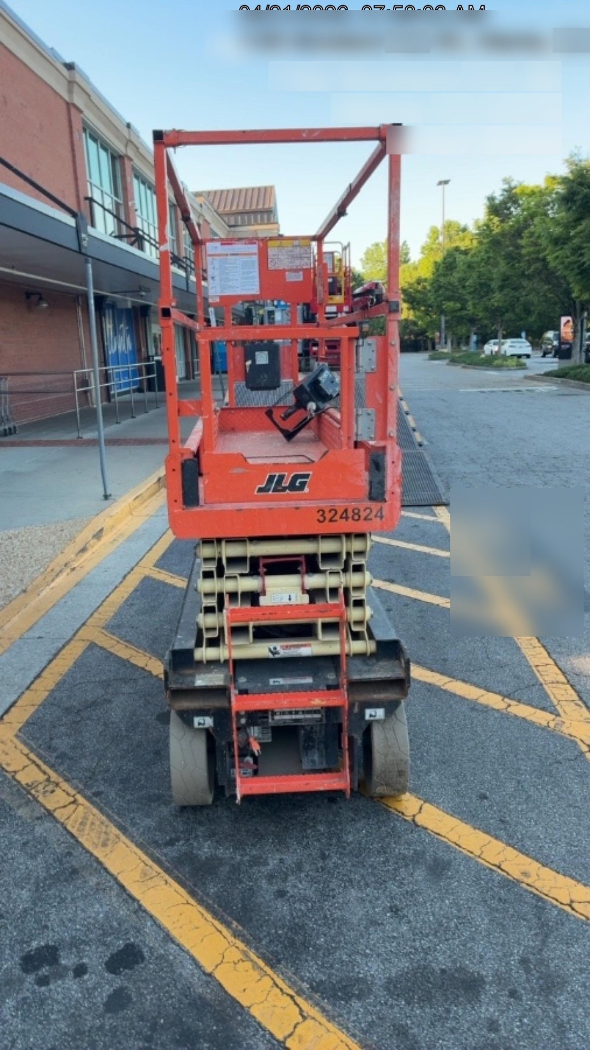 2023 JLG ES2632