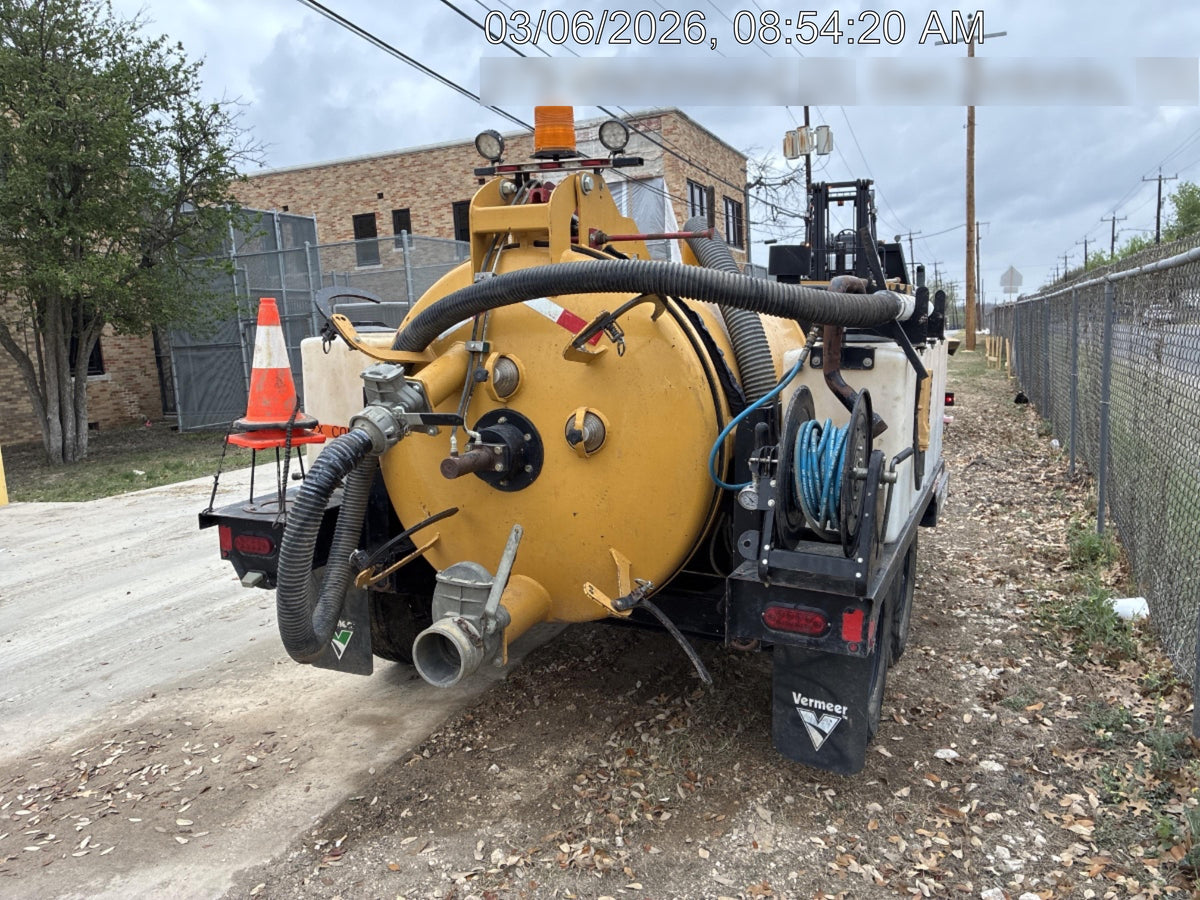 2023 Vac-Tron LP573XDT T4 Koehler Diesel Engine, 500 Gallon Debris Tank, x2 100 Gallon Water Tanks
