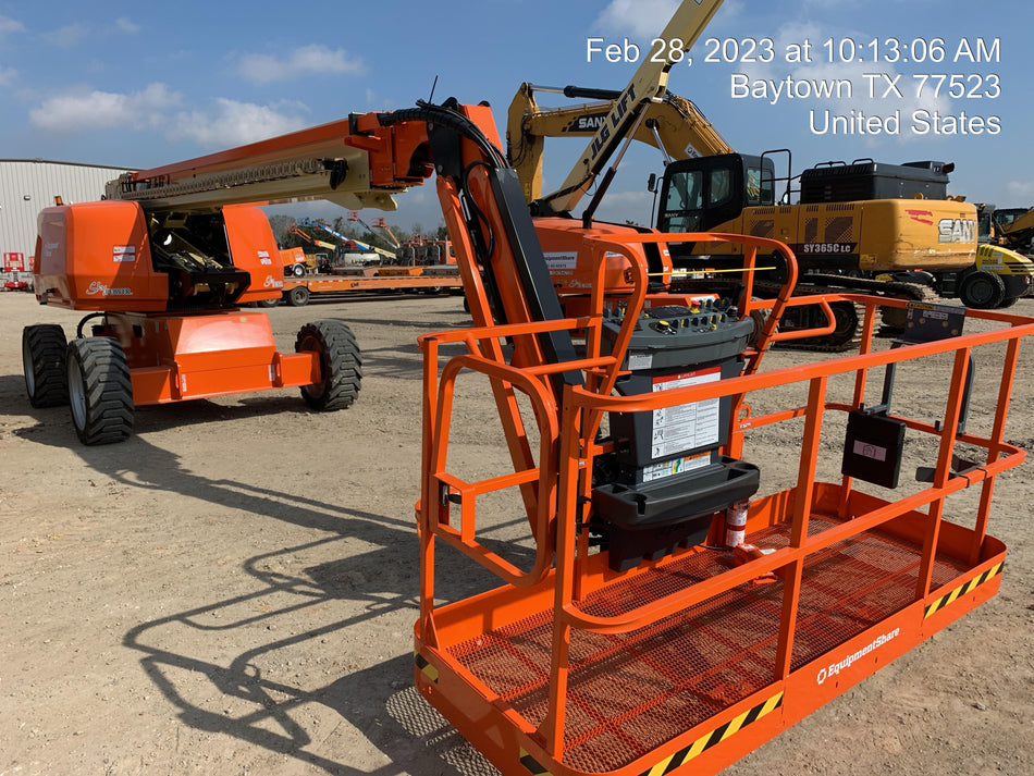 2023 JLG 660SJ