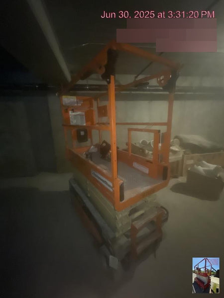 2021 JLG ES1932