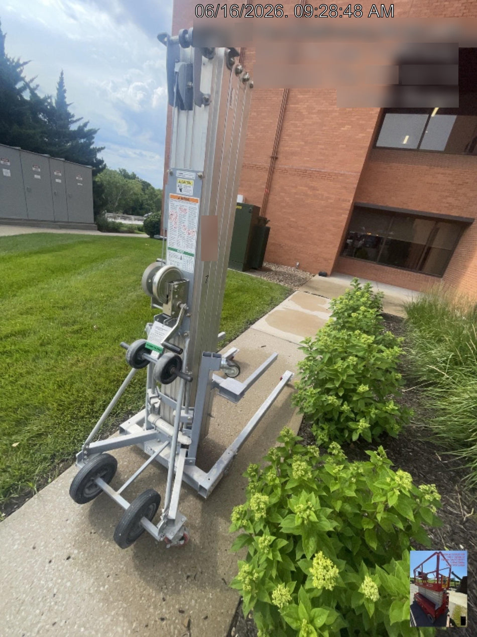 2020 GENIE SLC-24