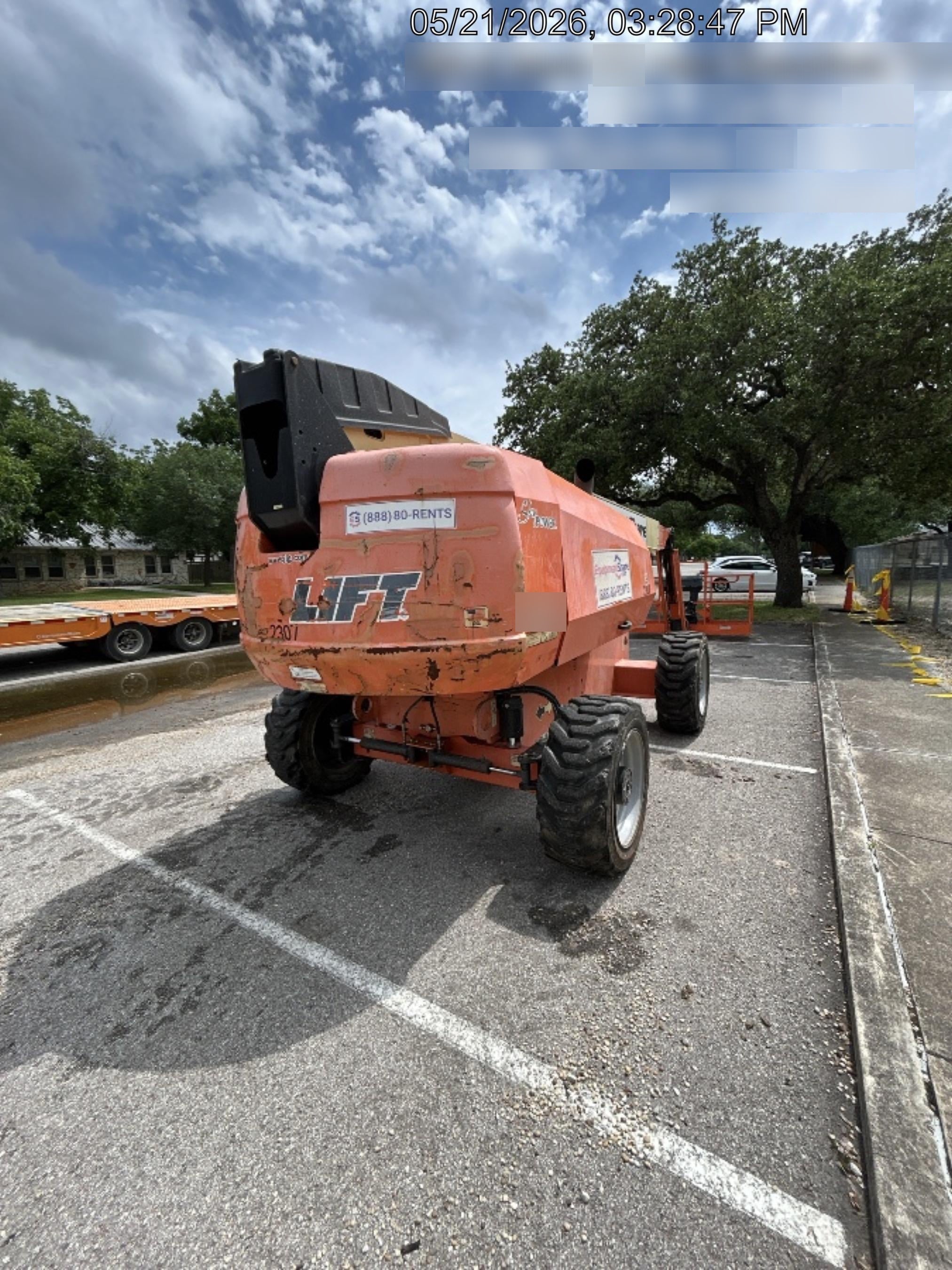 2016 JLG 660SJ