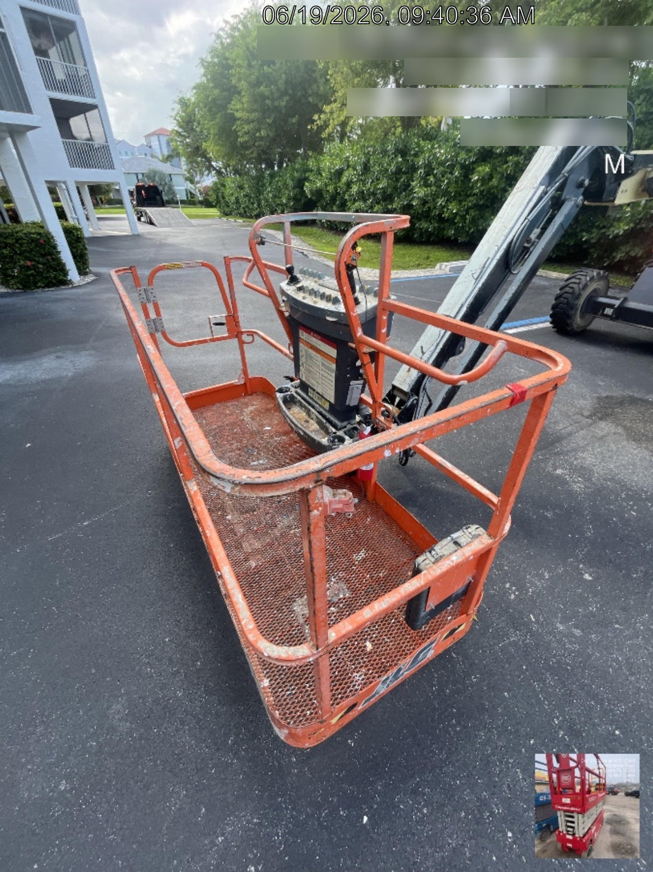 2023 JLG 460SJ