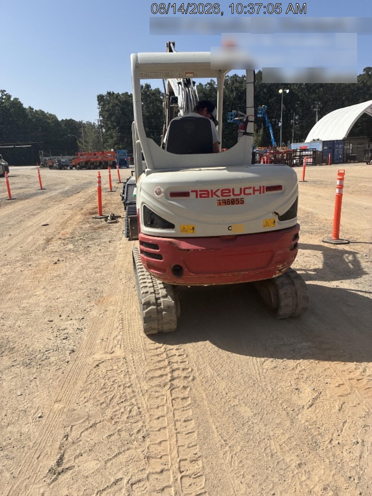 2022 TAKEUCHI TB235-2R