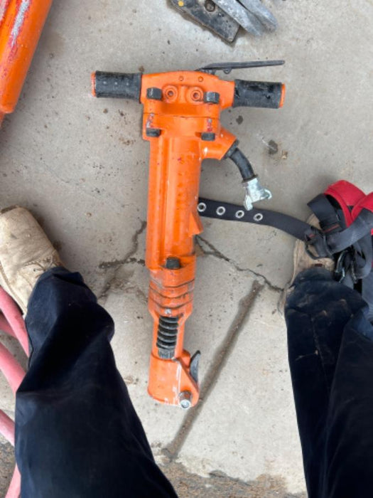 2024 MICHIGAN PNEUMATIC ES-TPB90-118-TRACKER