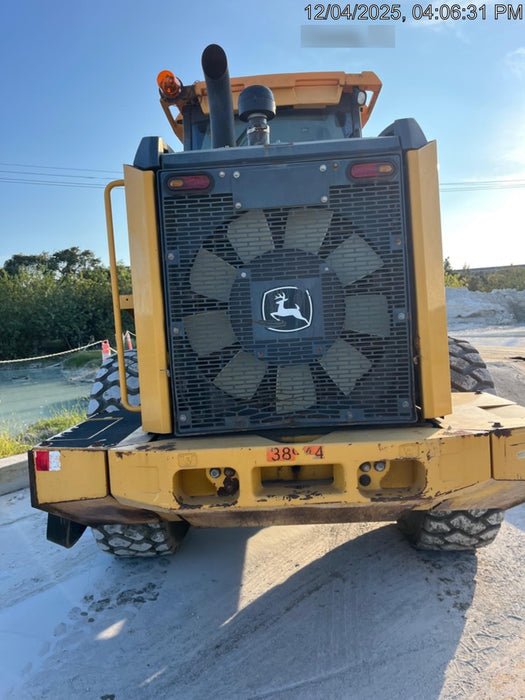 2019 John Deere 624L 4yd Wheel Loader, Cab/Heat/Air, 3 Function Hydraulics, JRB Hydraulic QC, QC 4yd bucket w/smooth cutting edge, QC Carriage, 72" Fork Tines, 5yr/5,000hr Powertrain and Hydraulics extended warranty
