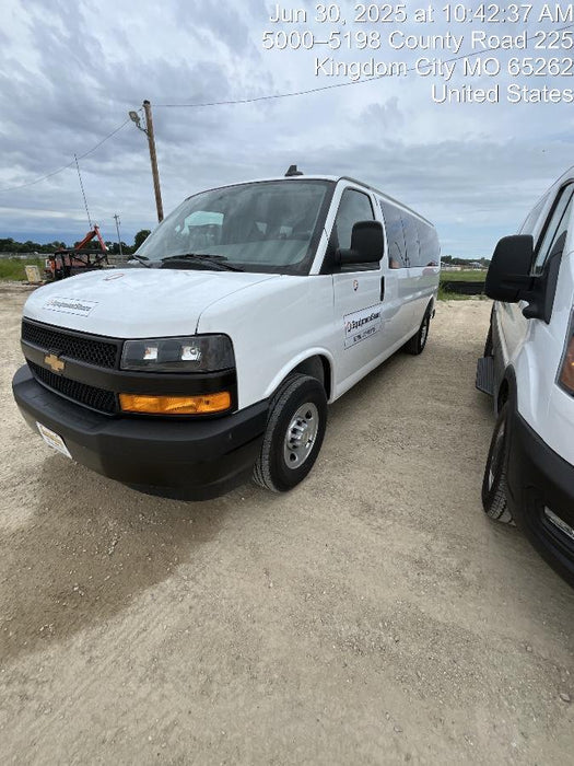 2025 CHEVROLET Express Van - Rental