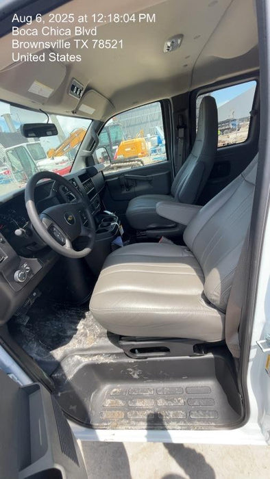 2025 CHEVROLET Express Van - Rental