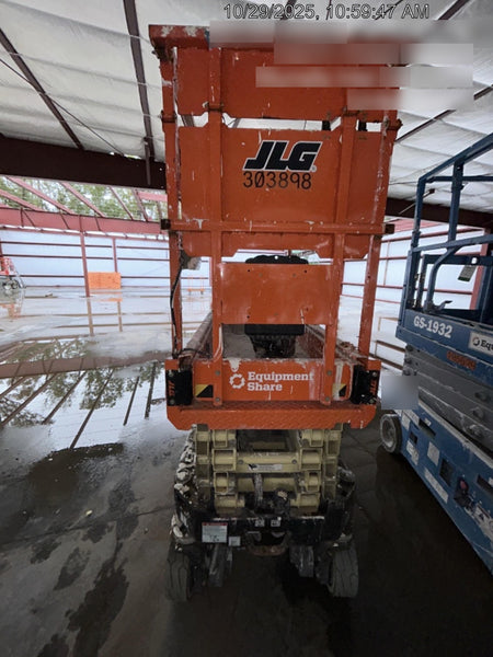 2023 JLG ES1932