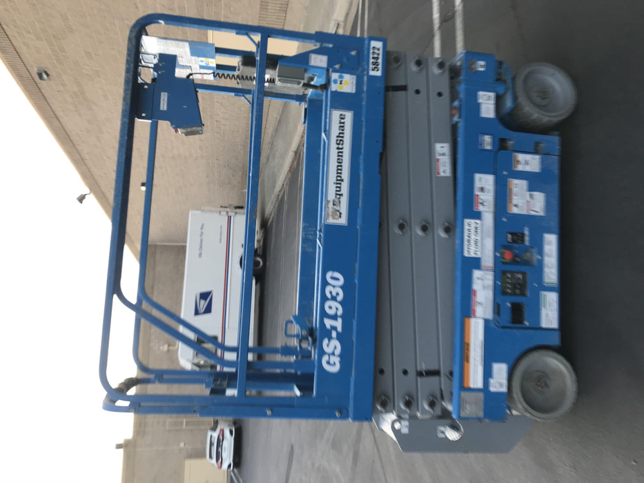 2019 Genie GS-1930 Half Height Swing Gate, 800W Inverter