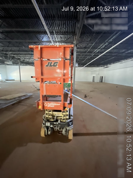 2023 JLG ES1932