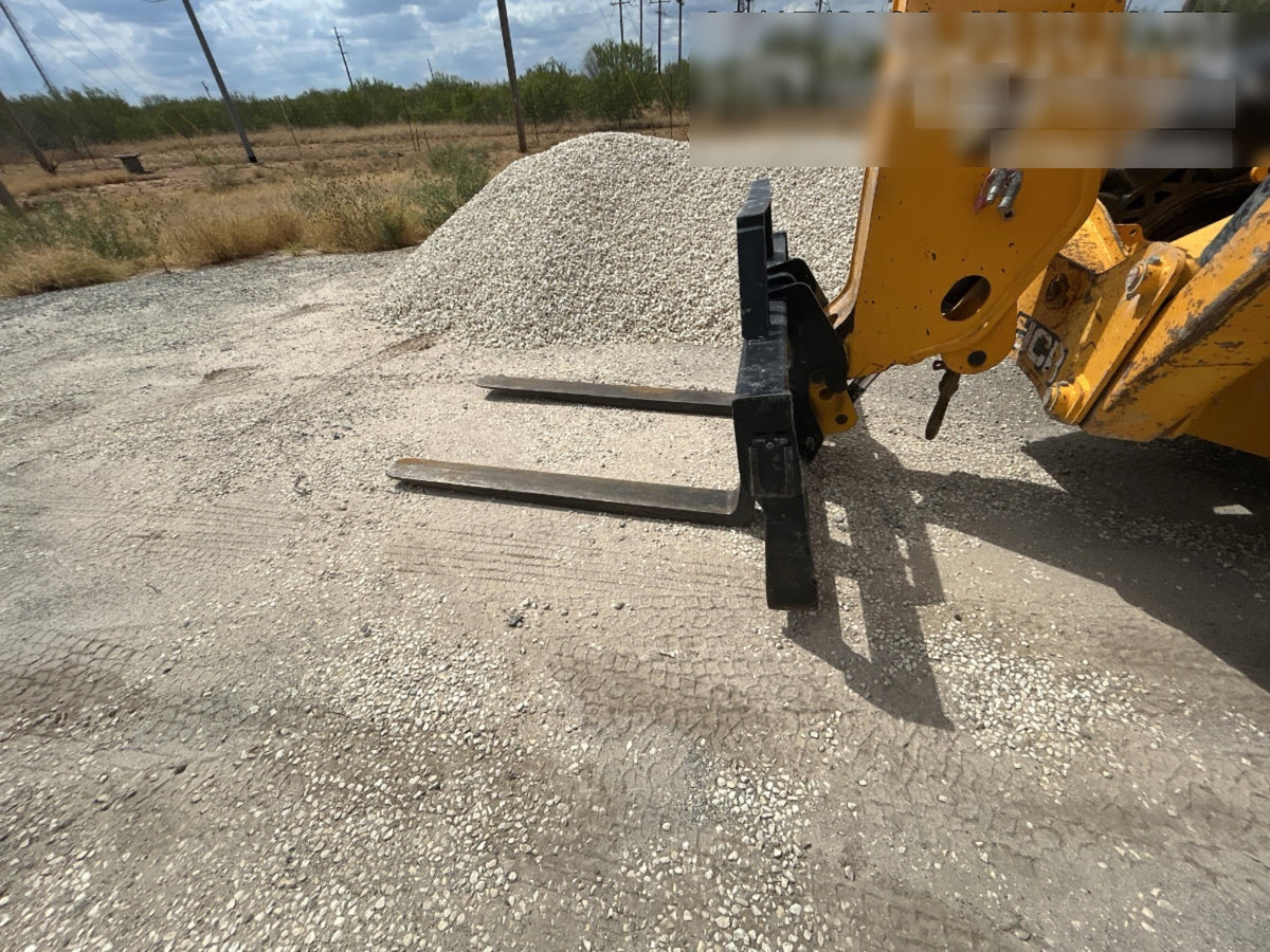 2023 JCB 510-56