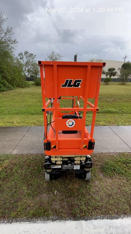 2021 JLG ES1330L