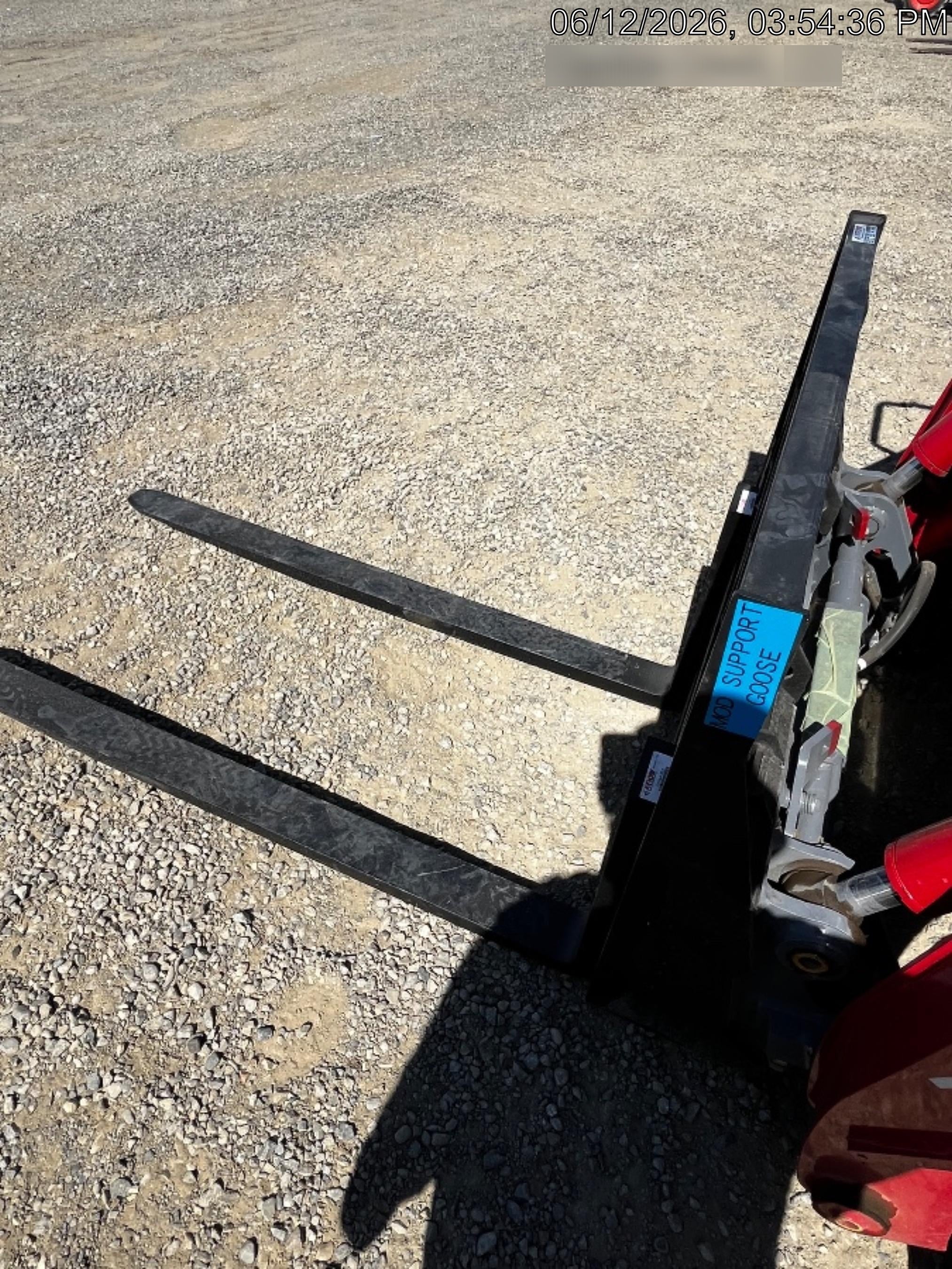 2026 ARROW MATERIAL HANDLING 72" Pallet Forks - Arrow