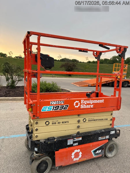 2022 JLG ES1932