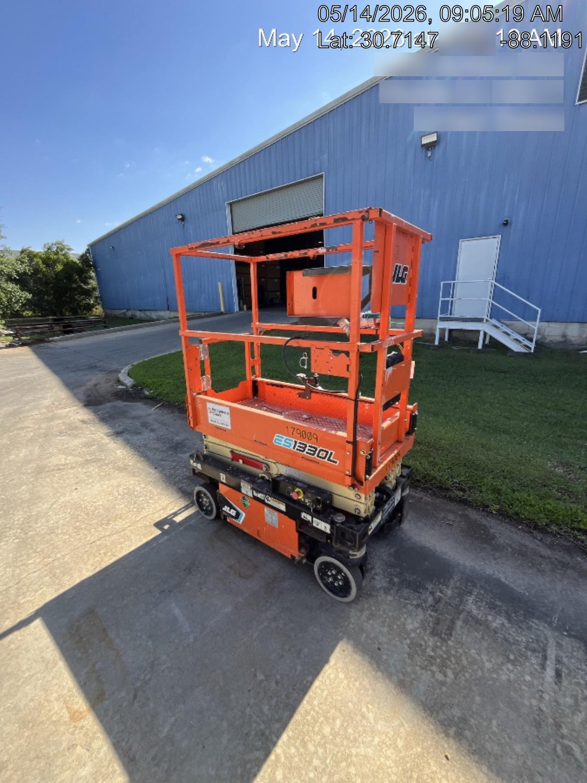 2021 JLG ES1330L