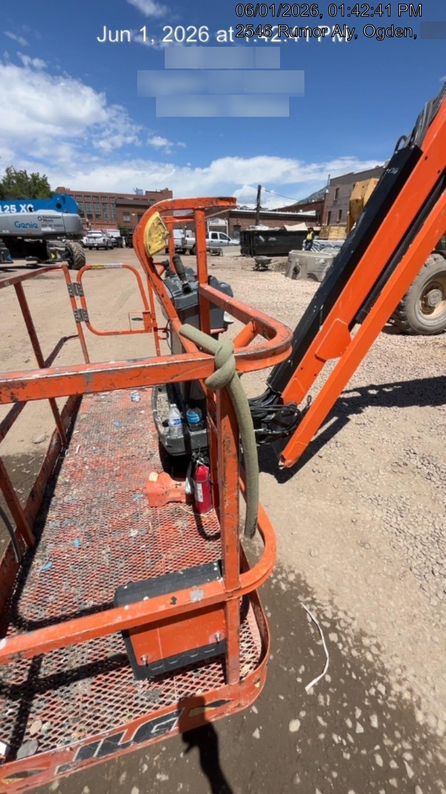 2020 JLG 660SJ