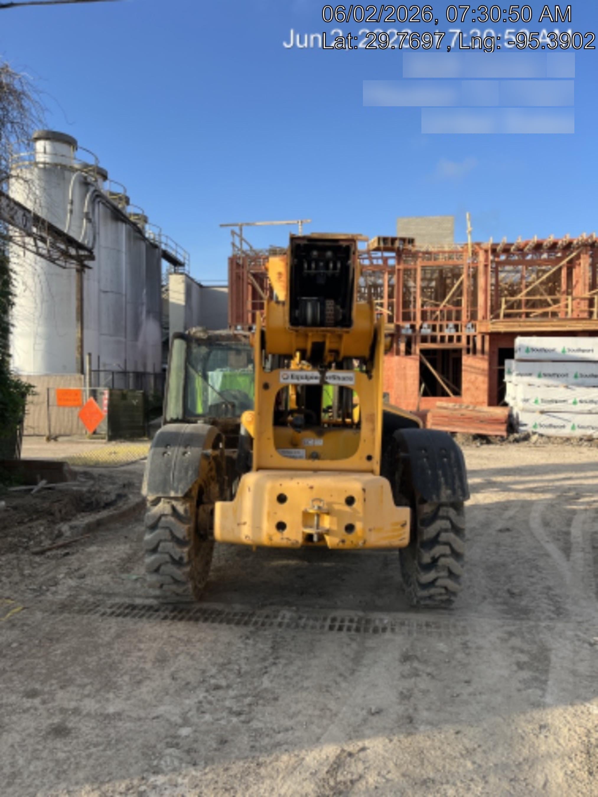 2018 JCB 510-56 JCB 510-56 Telehandler 74 HP w/CAB/HVAC, Beacon, Worklights, Aux Hydraulics, Solid Tires, 60" Carriage/Forks